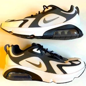 Nike Air Max 200 "Oreo"